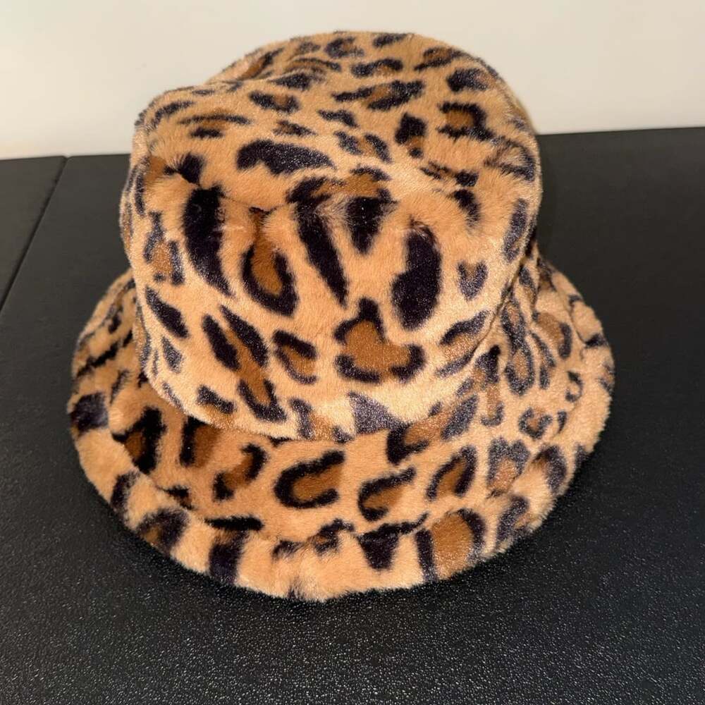 Faux Fur Leopard Print Bucket Hat